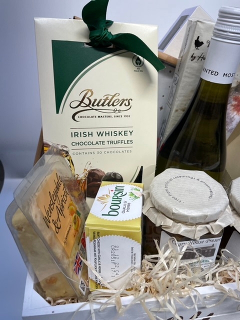 Luxury wine and cheese Hamper