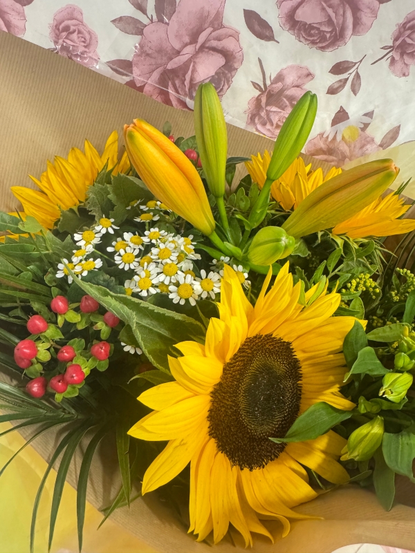 Summer sunflower handtied bouquet