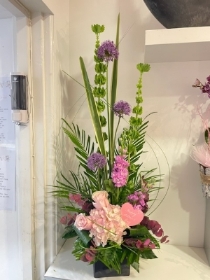 dkni contemporary arrangement pink