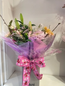 European Mother’s Day country handtied bouquet Pink