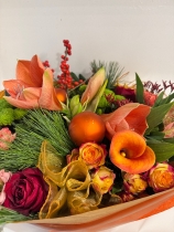 Nikos luxury handtied bouquet in peach and gold tones